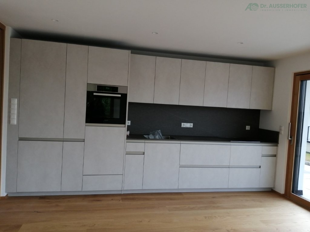 Neuwertige Fünfzimmer-Erdgeschosswohnung in Pfalzen zu vermieten