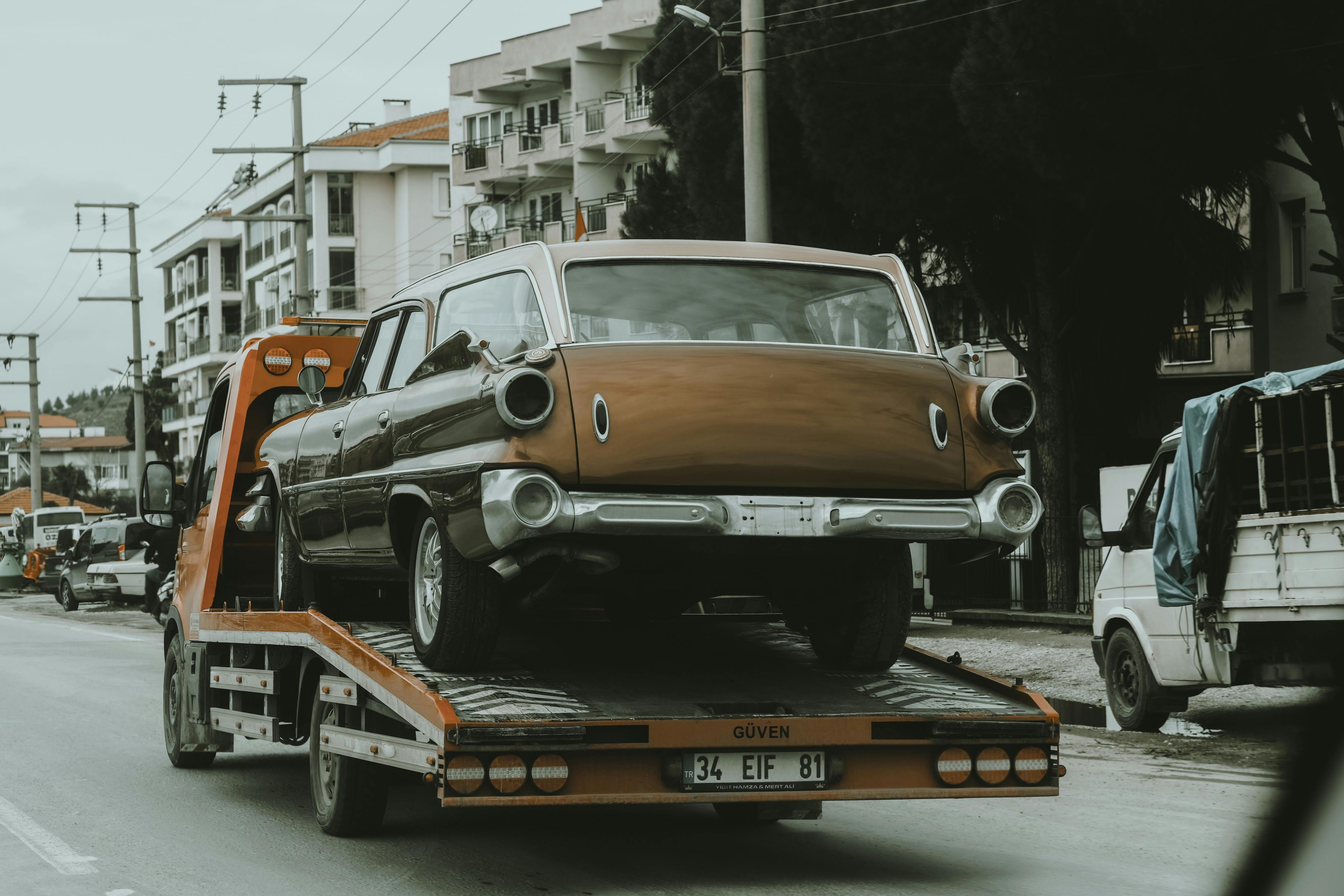 Heavy-Duty vs. Light-Duty Towing: What Businesses Need to Know