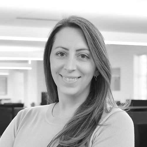 Headshot of Chelsea Burns