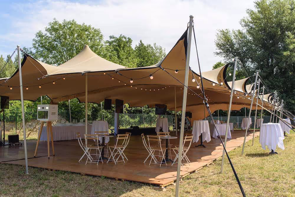 Location tente strech conférence entreprise Louis Vuitton