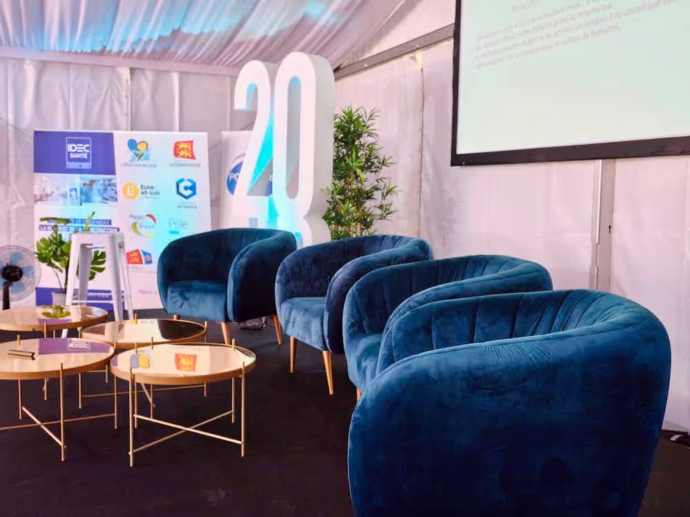 Chapiteau modulable et équipé pour congrès professionnel – ATAWA
