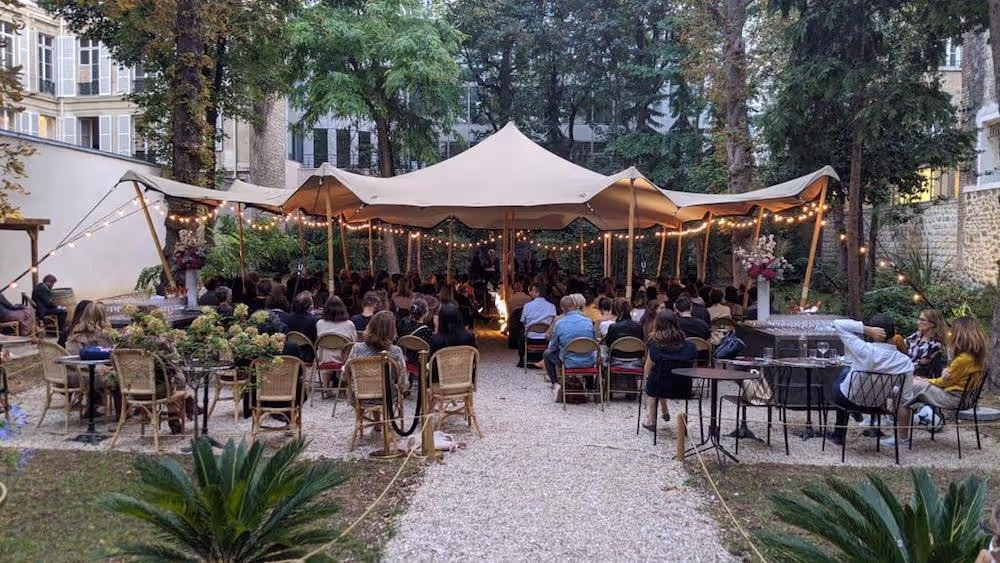 Location tente pour conférence extérieure - ATAWA