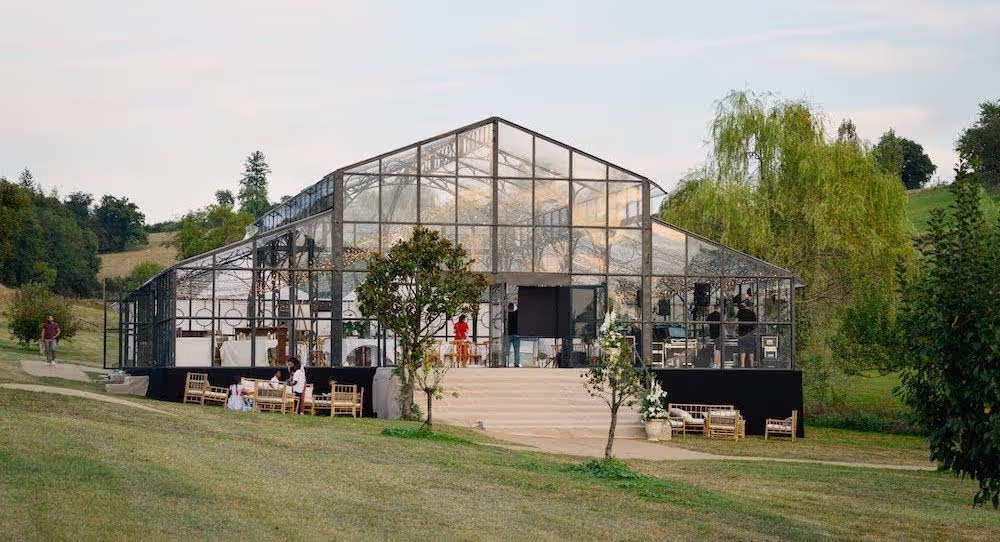Installation d'une orangerie pour un mariage dans la loire