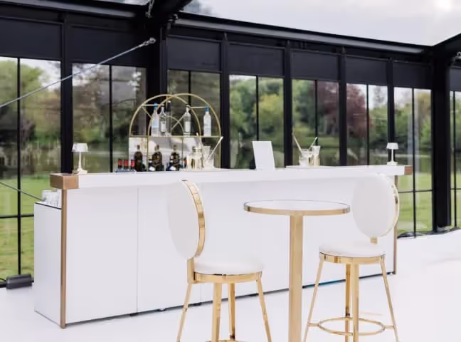 Location de Bars & Buffets : Guide Complet