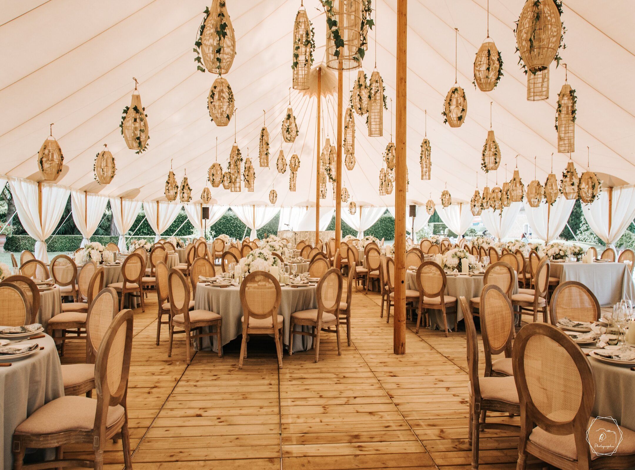 Location de tables et chaises mariage