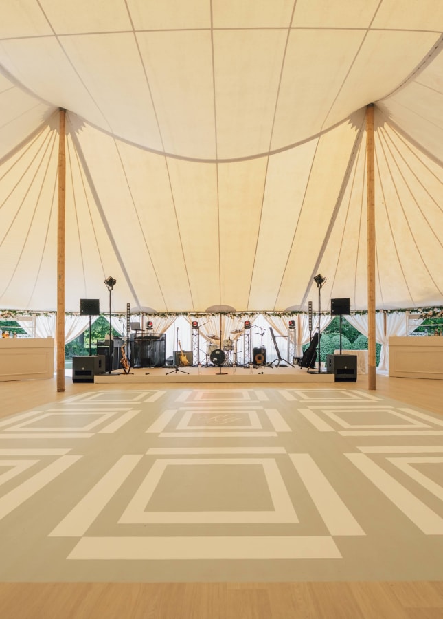 Créer une piste de danse mariage haut de gamme : guide expert