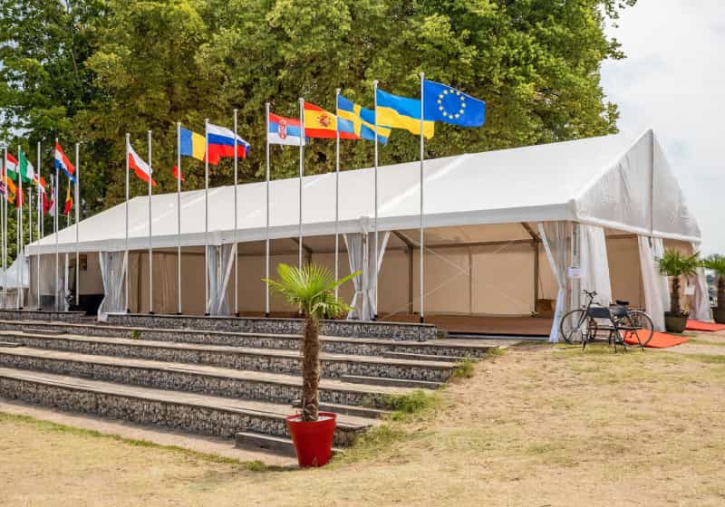Specialist in reception tent rental throughout France
