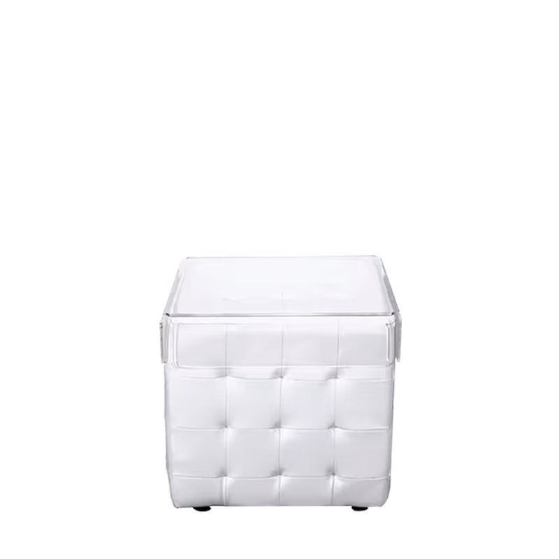 Furniture rental : Chesterfield Coffee Table