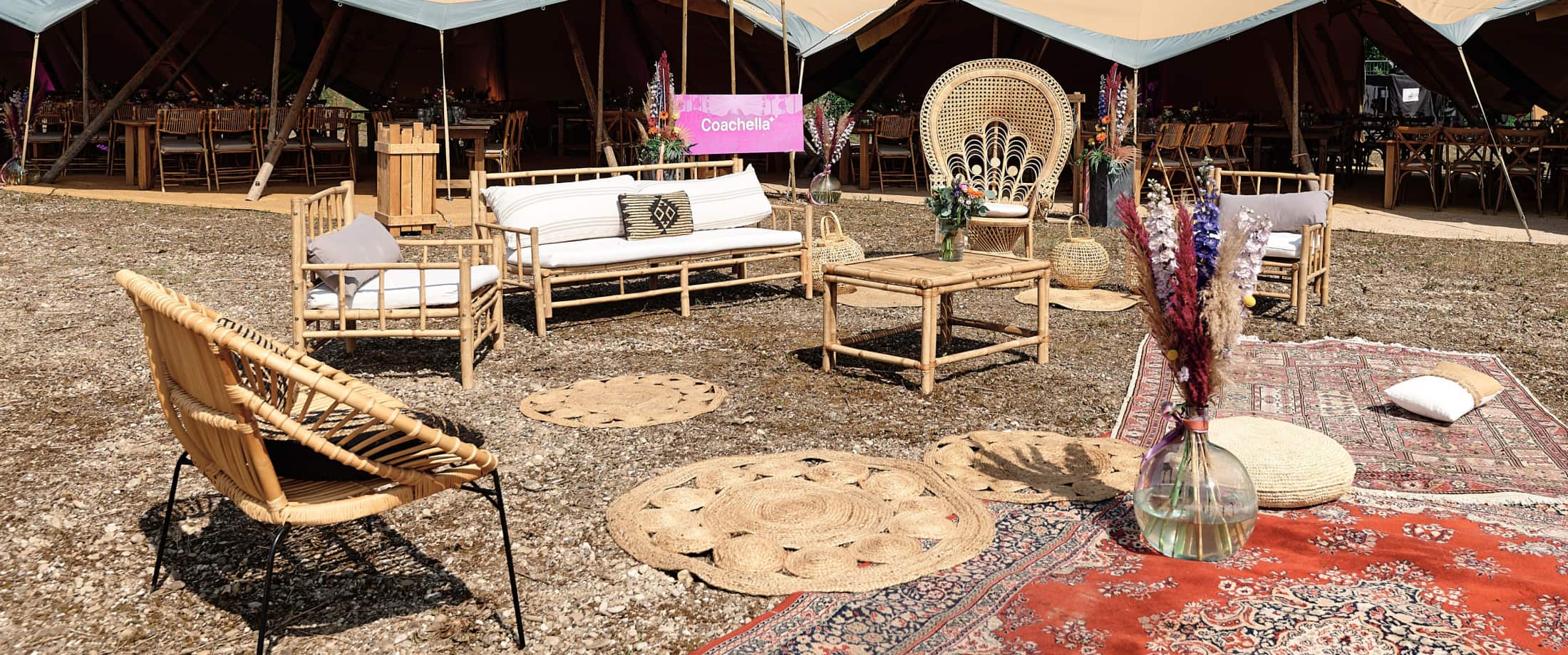 Furniture rental : Coachella Boho Furniture
