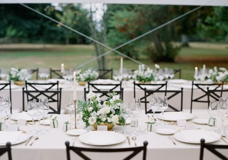 Romantic tableware