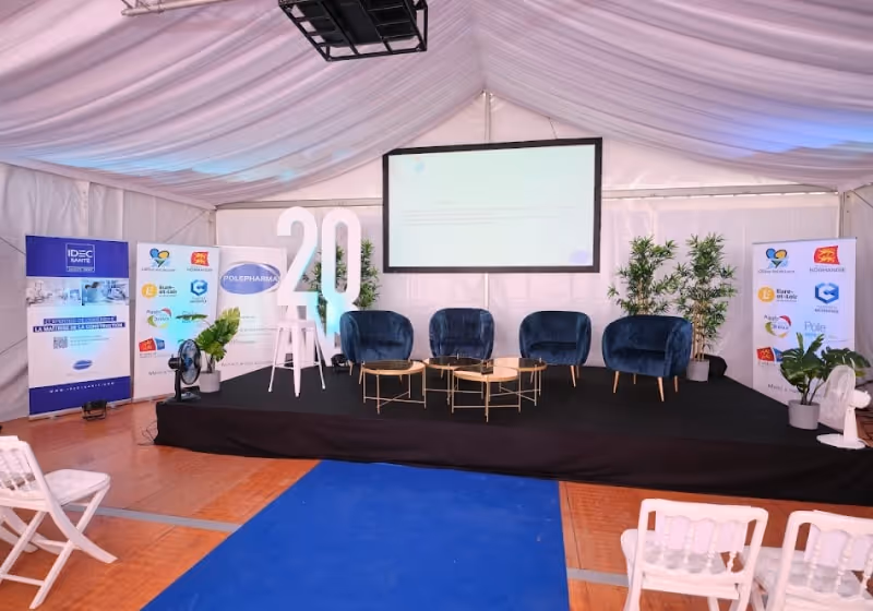 Screen and Video Projector Rental for Your Events