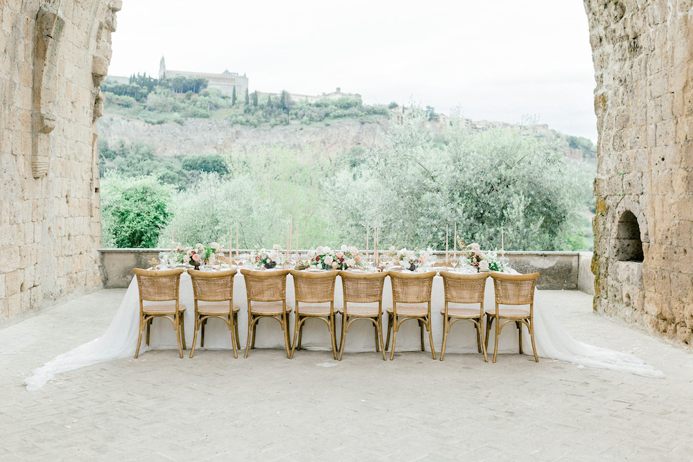 Optimize event planning through furniture rental