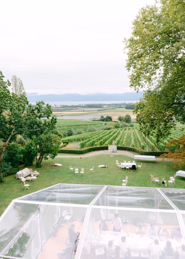 6 tips to host a successful outdoor event in any weather