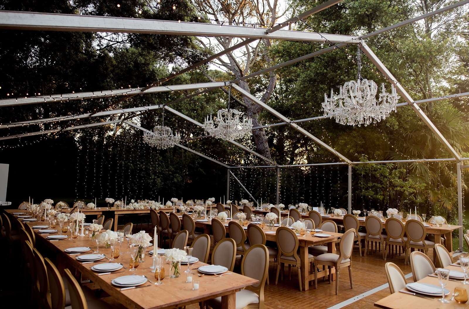 Tent, marquee and event structure rental in Nîmes