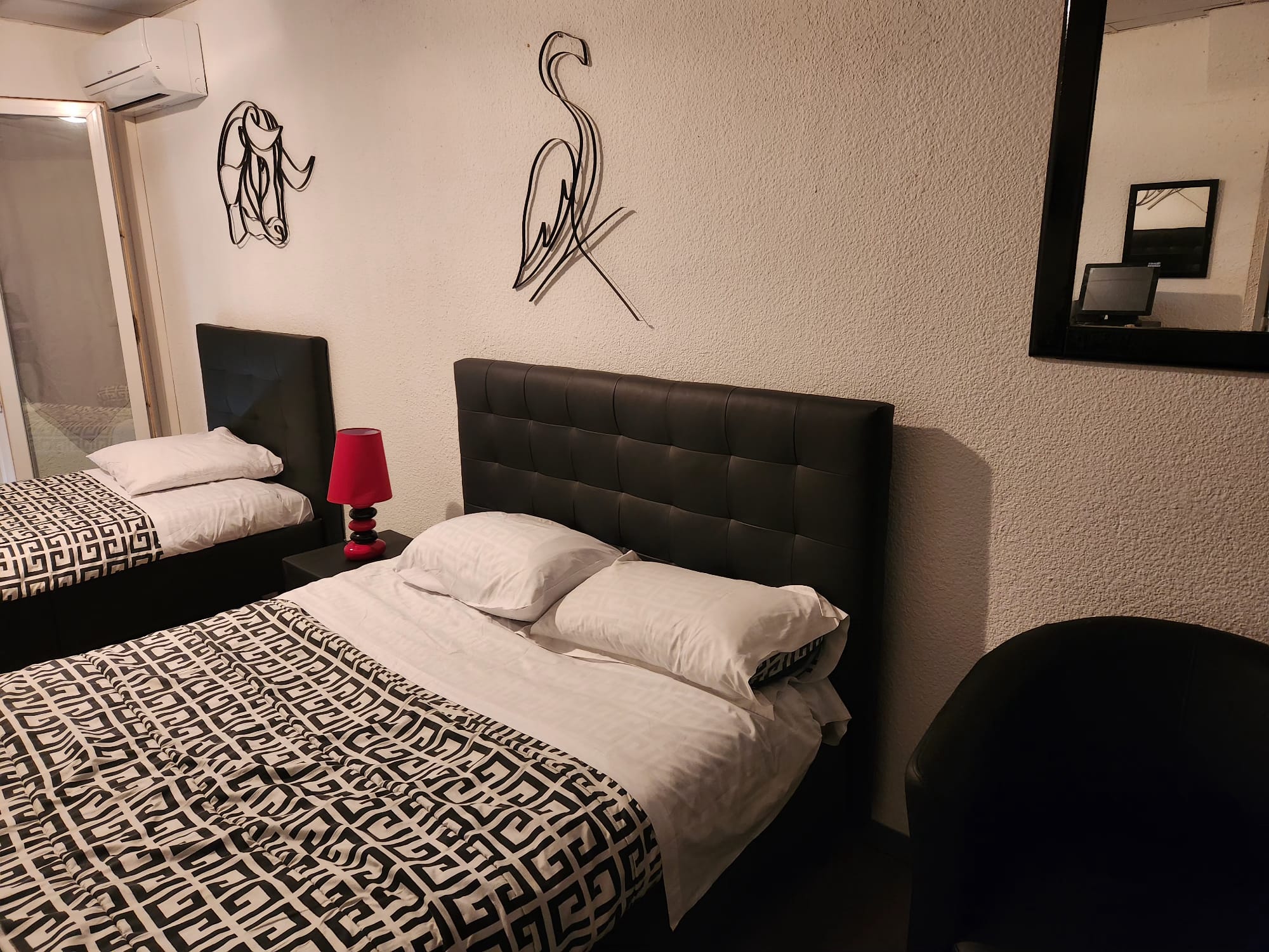 HOTEL - GRAU DU ROI