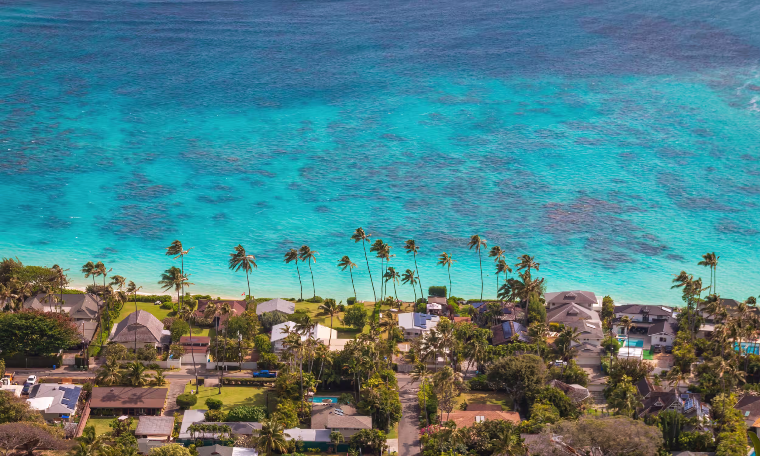 Lanikai Beach in Kailua with turquoise waters, a romantic honeymoon destination in Hawaii 