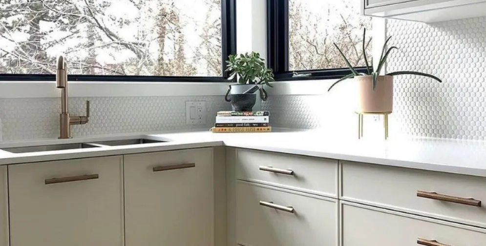 shaker kitchen cabinets