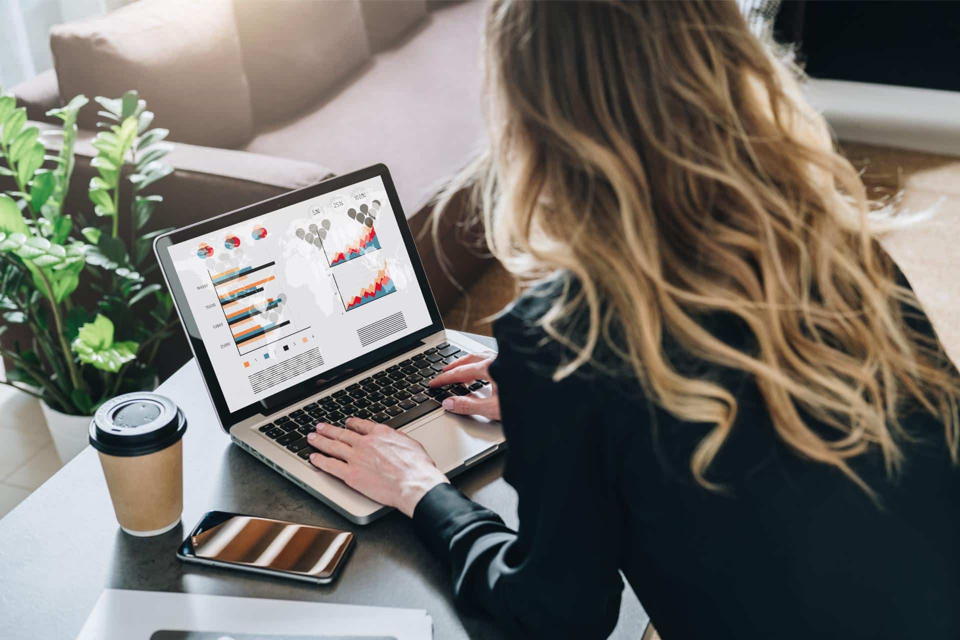 How LLMs Are Transforming Unstructured Customer Feedback into Actionable Marketing Signals