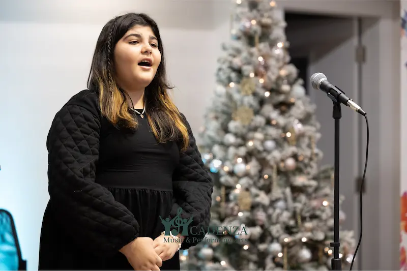 Voice student performs at Cadenza Music lesson