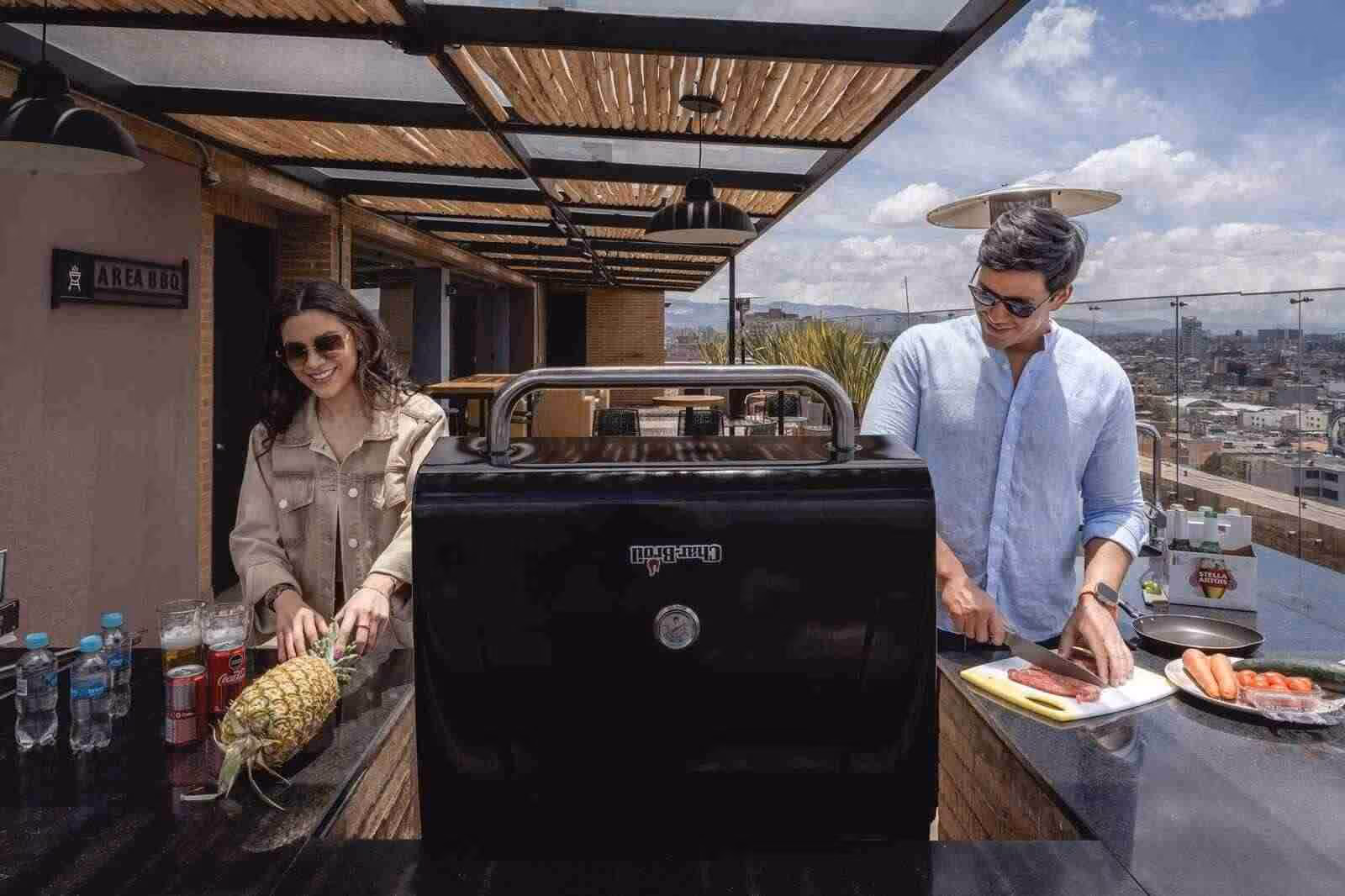 Área de coworking en los apartamentos de Nomad 77