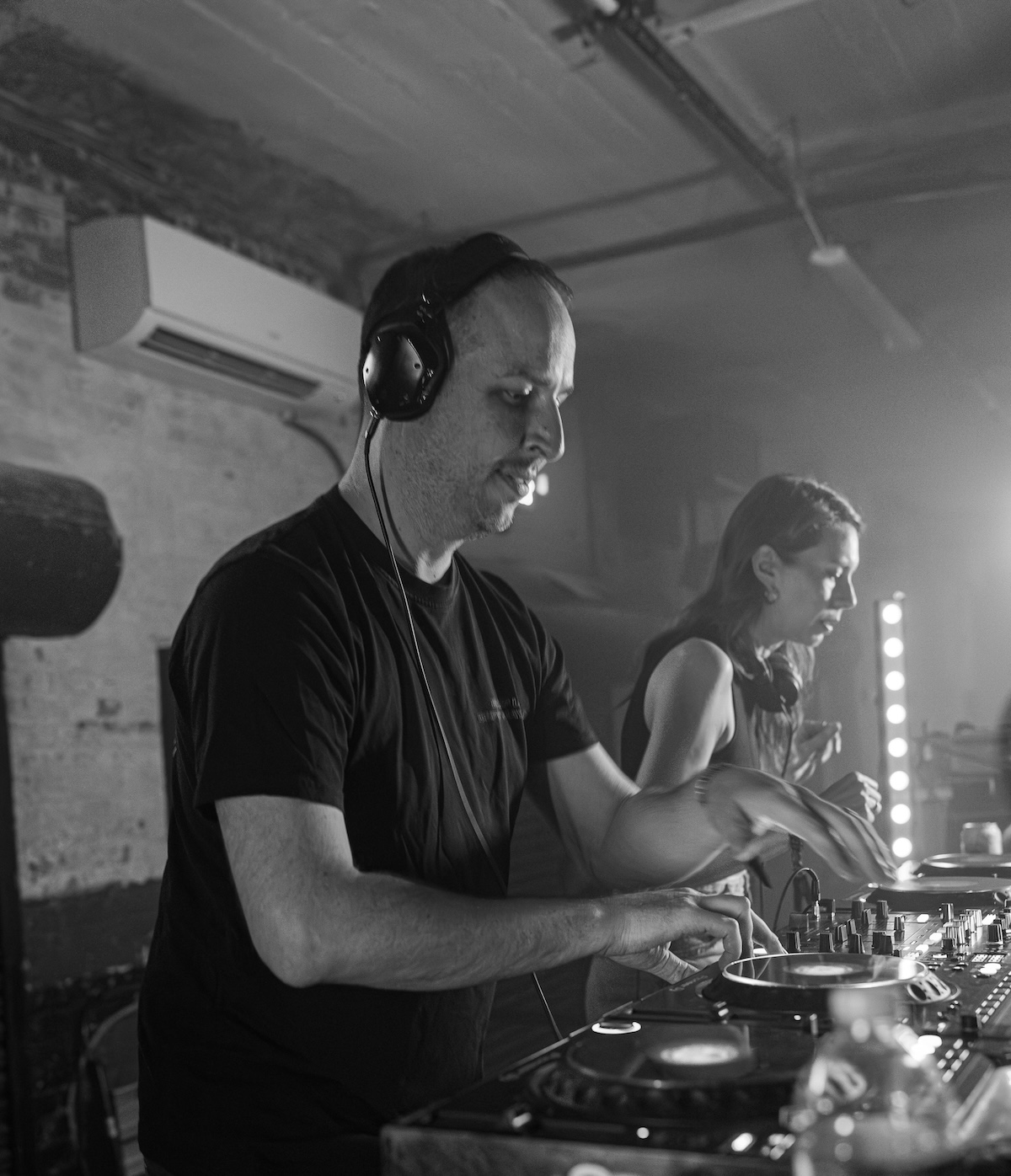 thefacesblur with Lex Nell Marley Carroll & thefacesblur - You Found Me Track Review