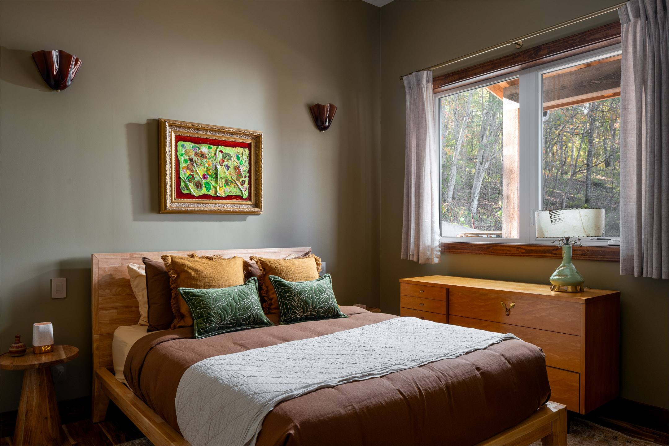 Corriander Room | With a Queen Bed