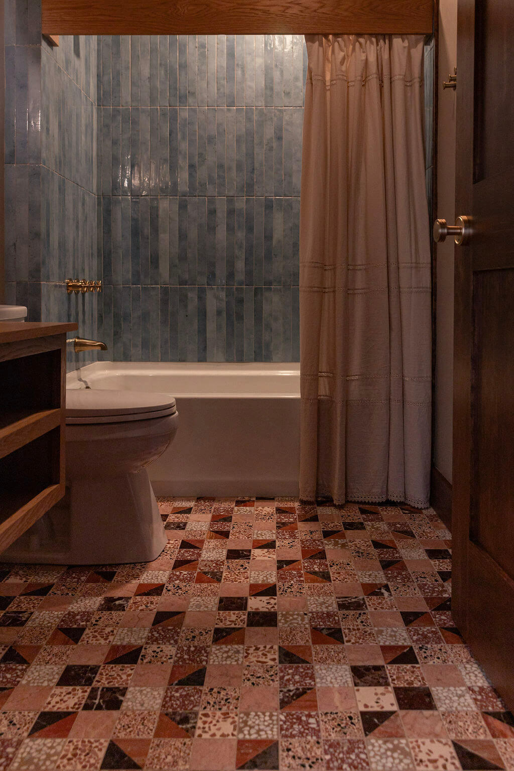 Bathroom in Buffalo Lodge