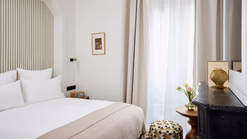 Chambres communicantes en famille à Noucha Paris 16 Hôtel