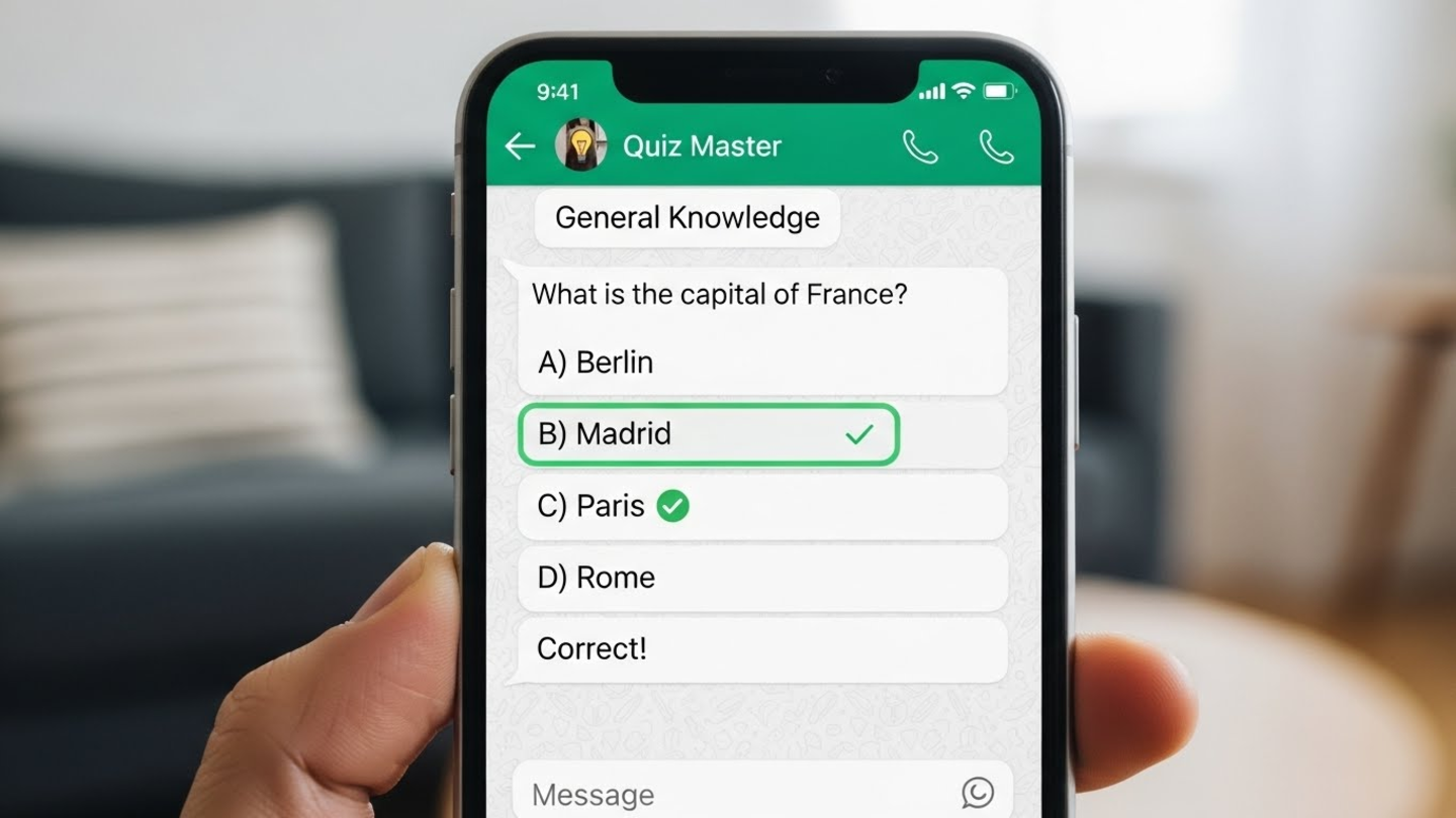 Mãos seguram smartphone com enquete "O que fazer hoje?".