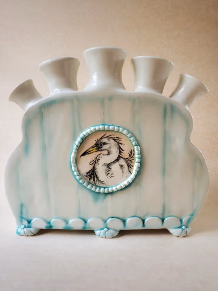 Kotuku (white heron) on a Tulipiere (255mm × 280mm × 50mm) ceramic