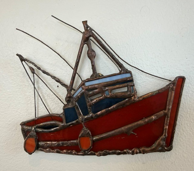 "Miss Ruby" (wall hanging glass / mixed media) 140 x 165 mm