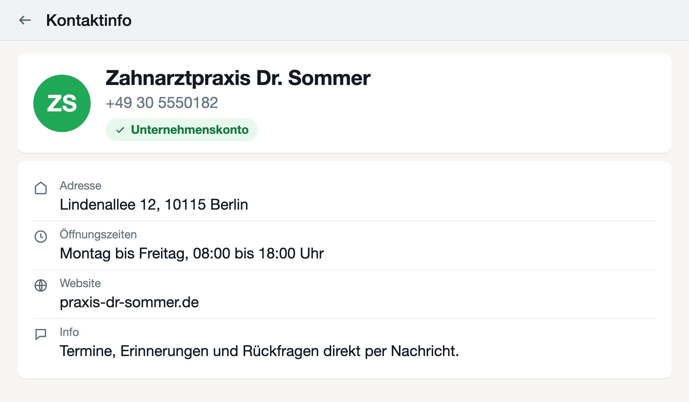 WhatsApp-Unternehmensprofil der Praxis mit Praxisname, Praxisnummer, Adresse und Öffnungszeiten