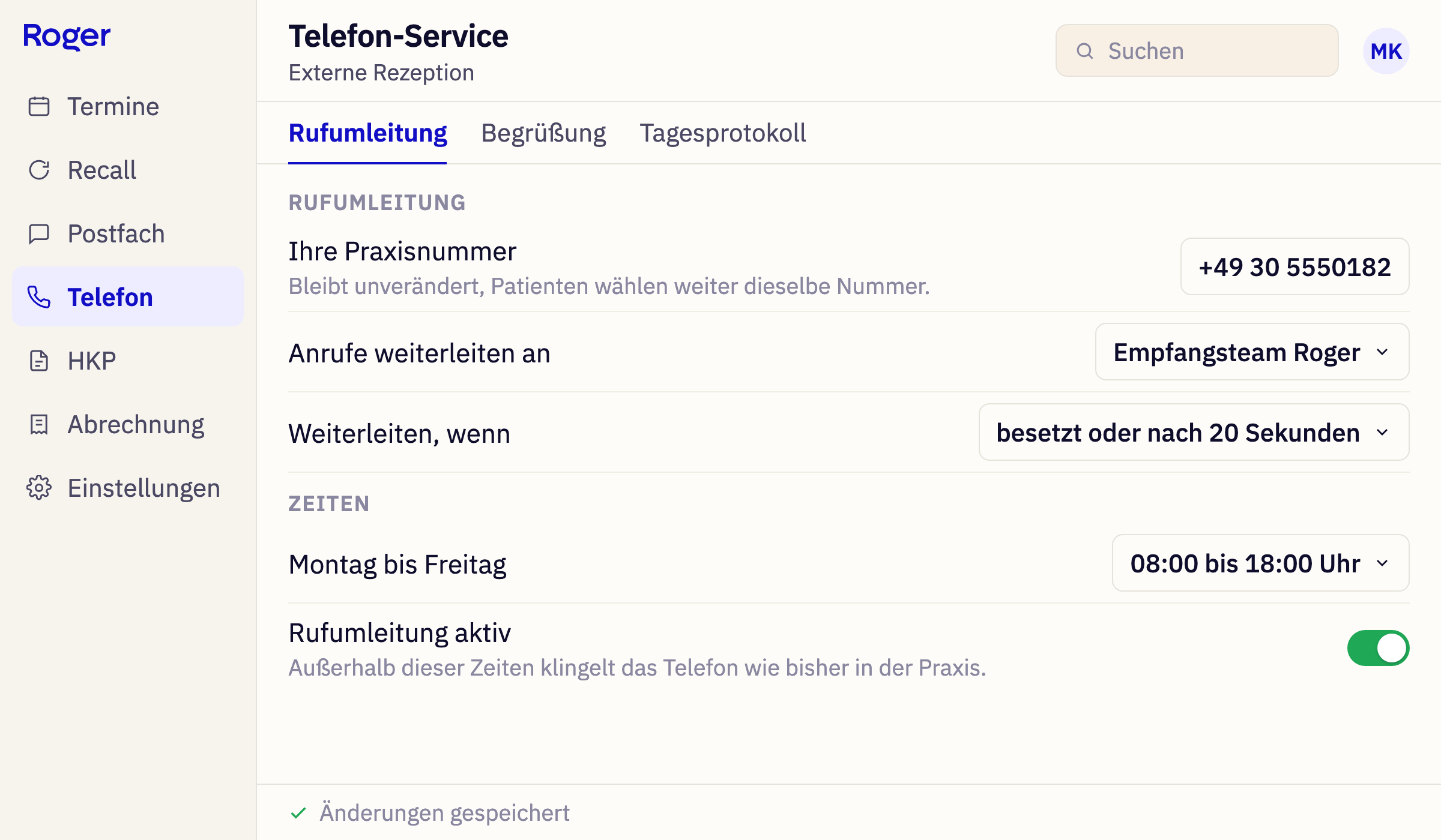 Rufumleitung im Telefon-Service von Roger: Praxisnummer bleibt, Weiterleitung an das Empfangsteam, Zeiten von Montag bis Freitag