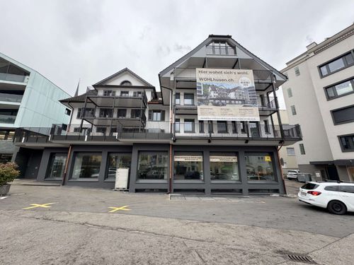 balkone-in-wolhusen-staketengelaender-beim-kreisel