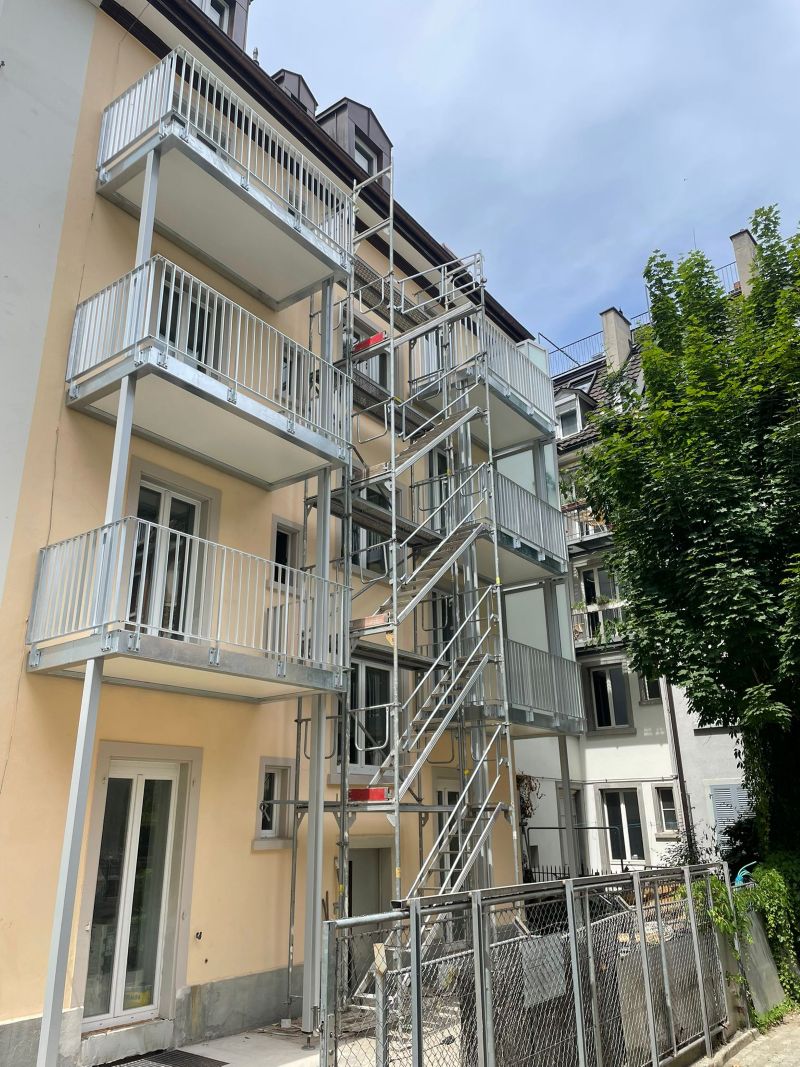 6 Balkone in Zürich, Magnusstrasse