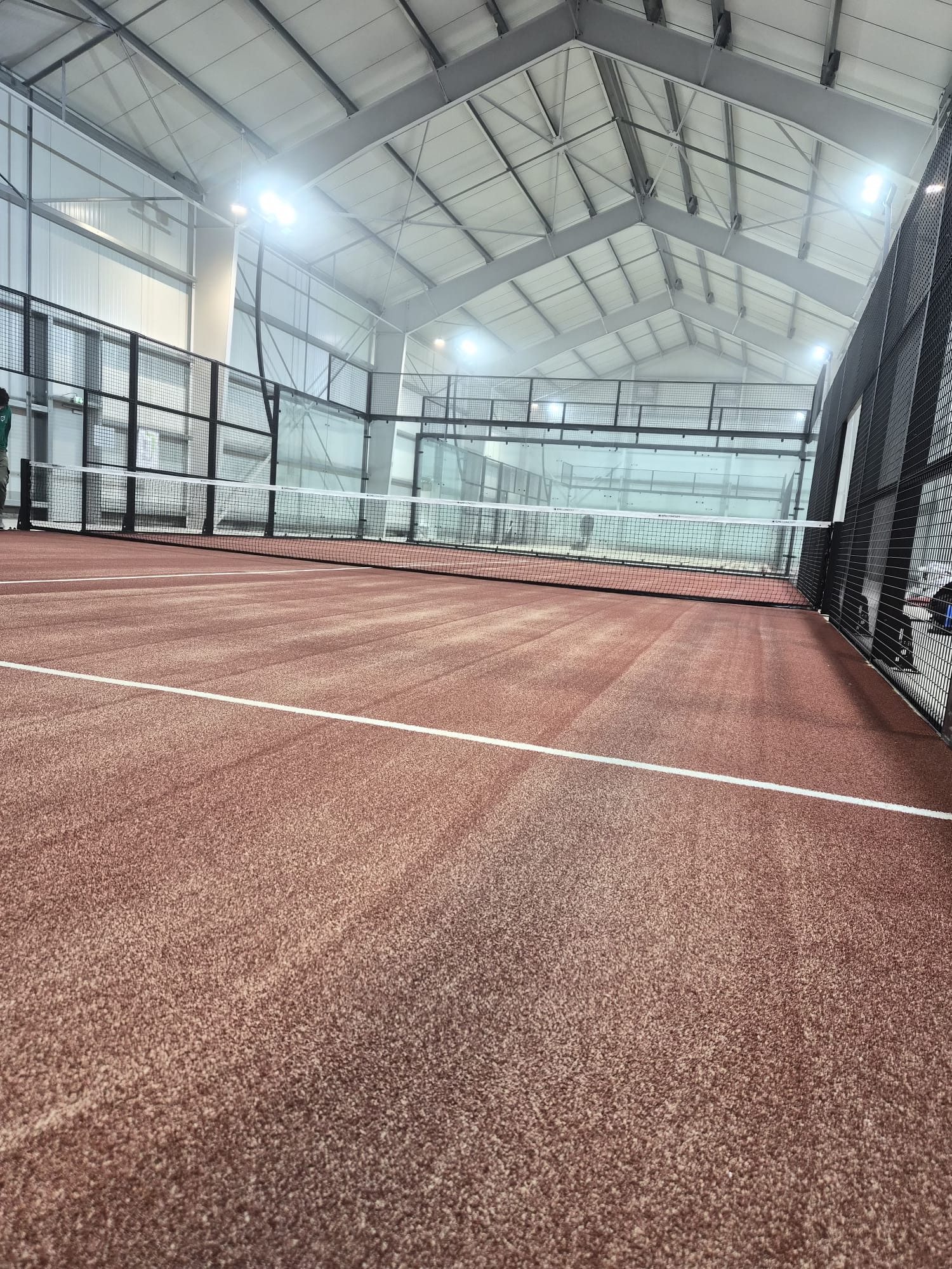 terrain de padel indoor Playground Angers par EPS Concept