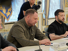 أوكرانيا: استقالة مدير مكتب زيلينسكي بعد تفتيش منزله على خلفية قضية فساد