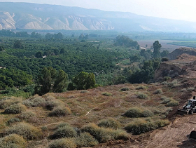 إسرائيل تبدأ ببناء جدار على طول الحدود الأردنية لصالح الاستيطان