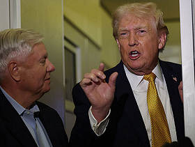 ترامب يقول إن شركات النفط الأميركية ستستثمر 100 مليار دولار في فنزويلا