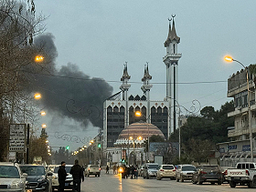 سورية: حظر تجول بحي في حلب تمهيدا لقصف مواقع لـ"قسد" مع رفضها الانسحاب