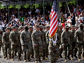 مفوض الدفاع في الاتحاد الأوروبي يدعو إلى تشكيل قوة عسكرية أوروبية تستبدل القوات الأميركية