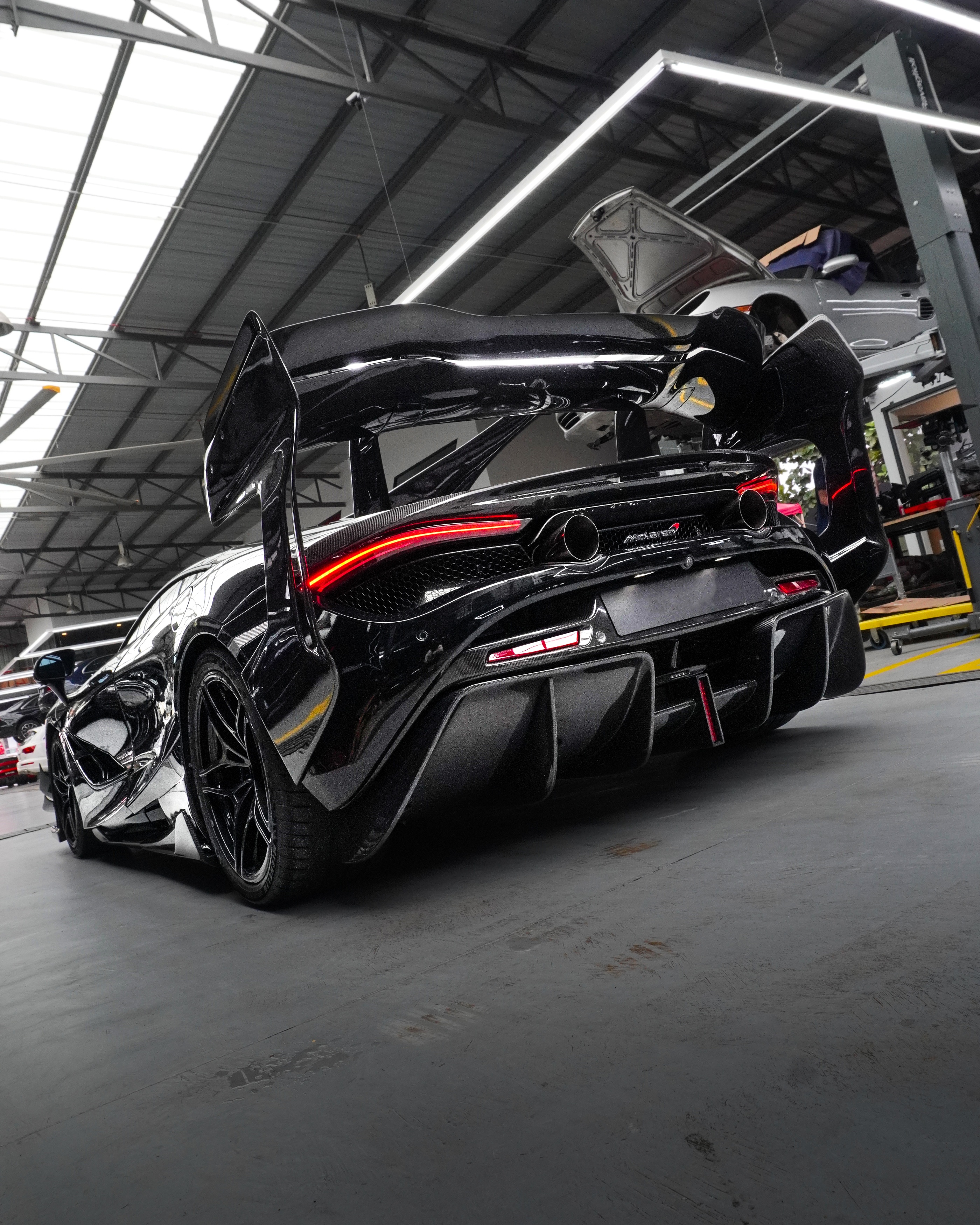 land rover defender 90 urban automotive bodykit