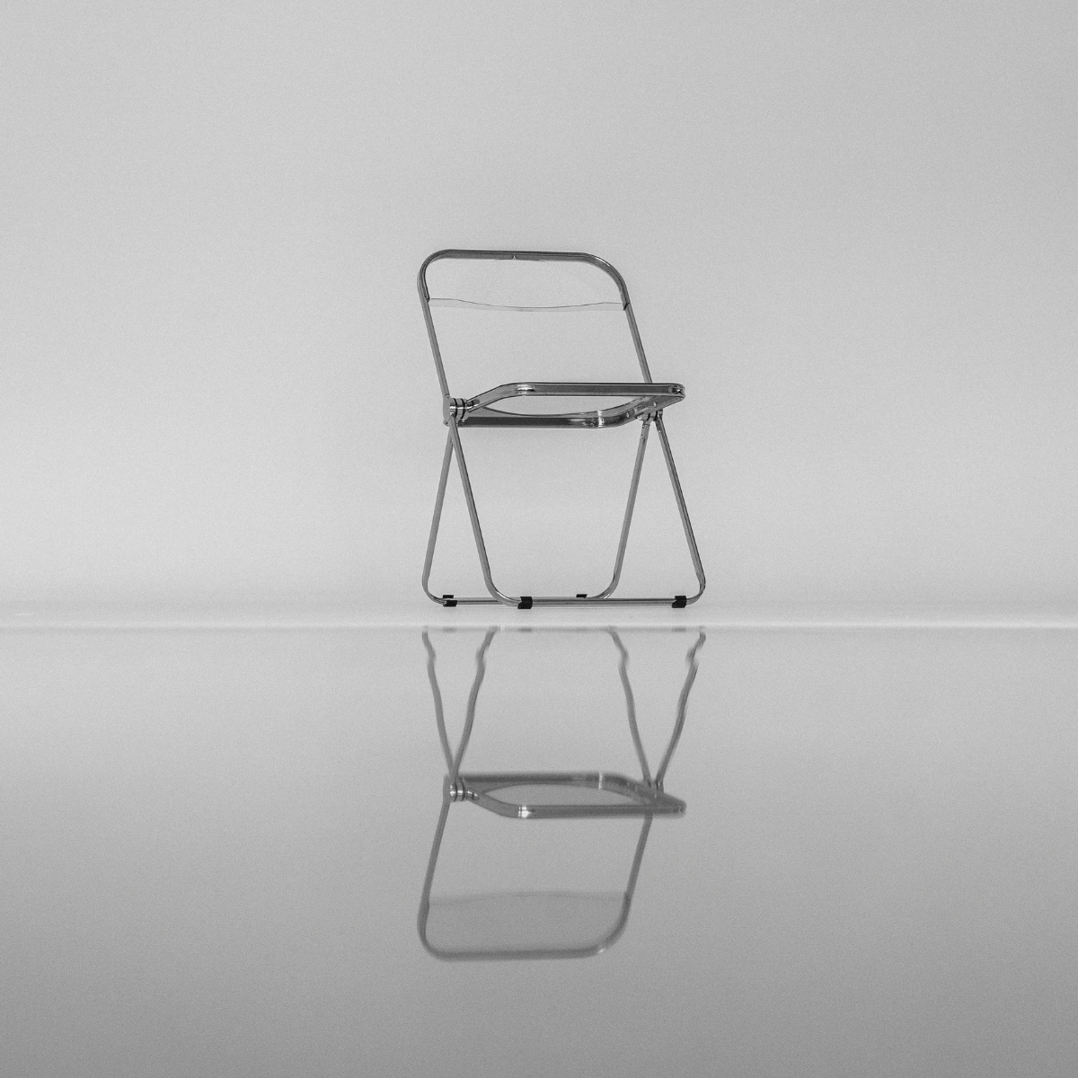 GRAVITATE Studio | Tweed Heads Photography Studio with Floor to Ceiling Cyclorama - Black Light and Natural Light Studio