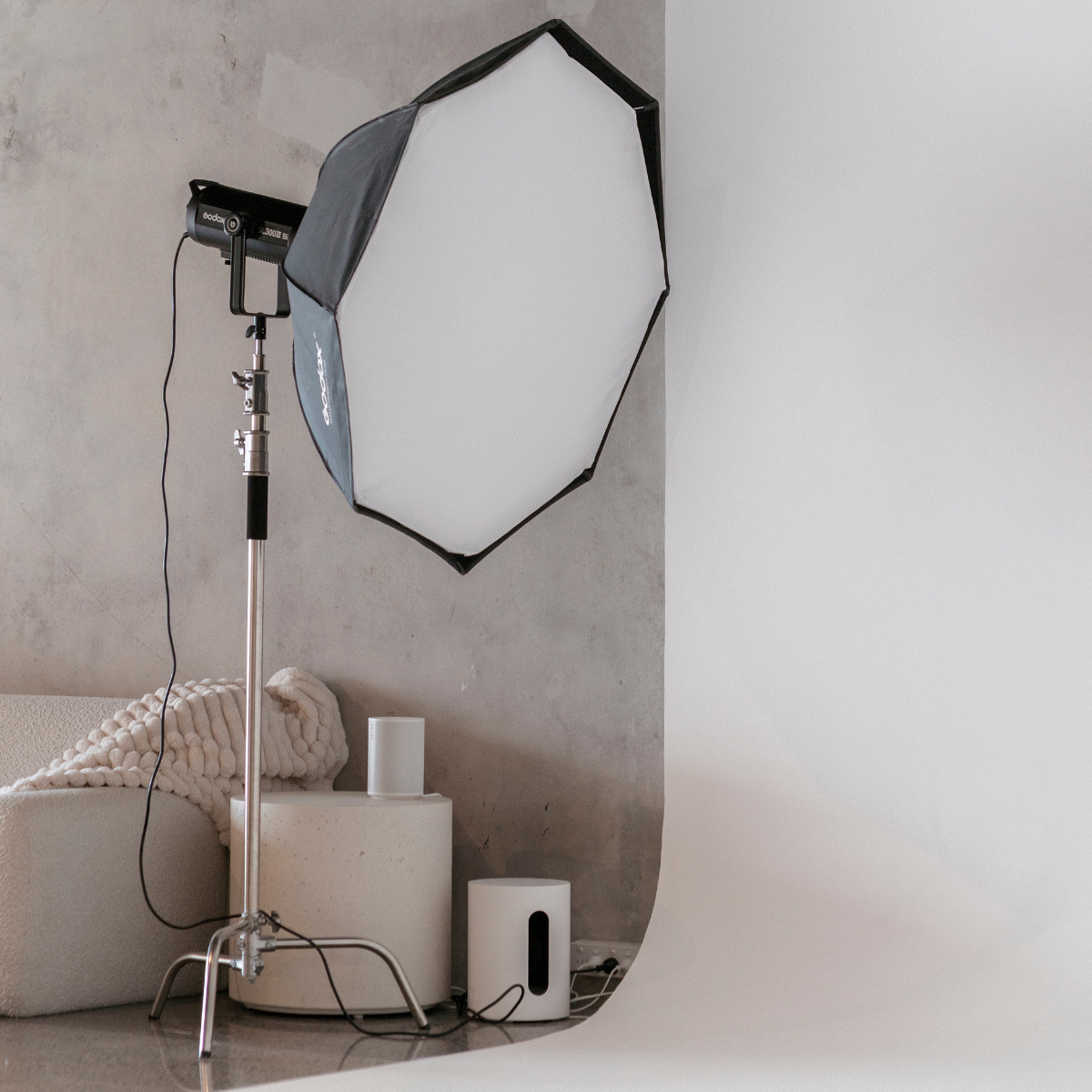 GRAVITATE Studio | Tweed Heads Photography Studio with Floor to Ceiling Cyclorama