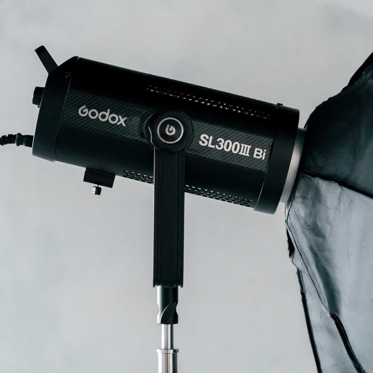 GRAVITATE Studio | Tweed Heads Photography Studio with Floor to Ceiling Cyclorama