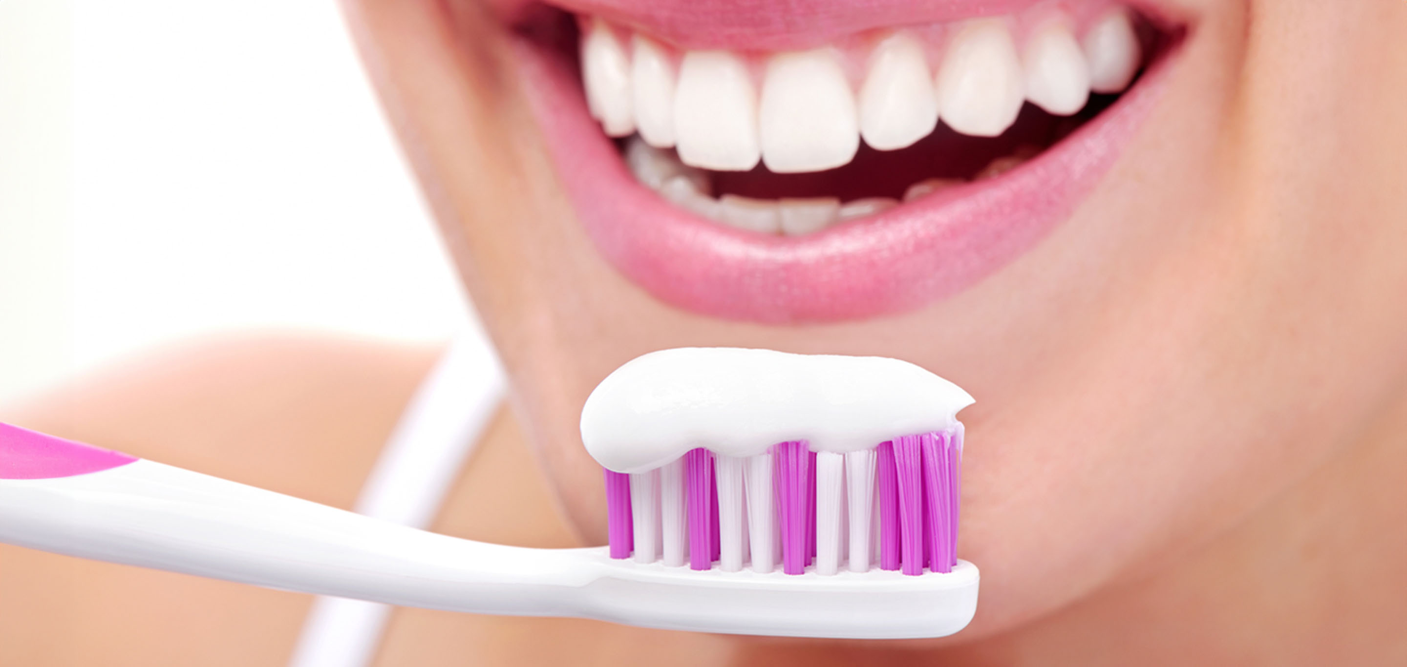 Should I Brush Before or After Breakfast?