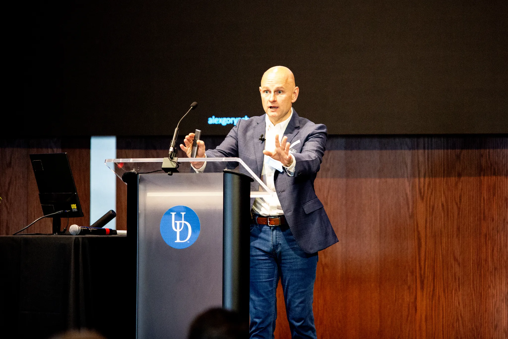 Alex Goryachev speaking about AI in education to university leaders