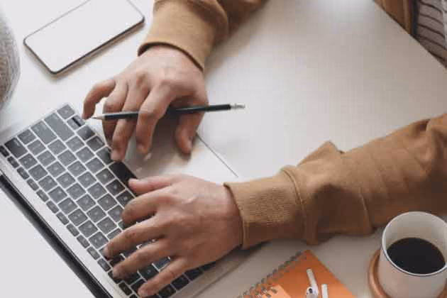 Format an Email Signature 