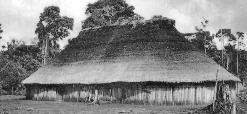 Maison Achuar — Amazonie