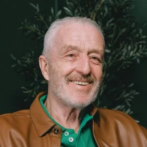 Portrait d’un participant à une formation agroécologique chez Permaterra Formation, qui nous a laissé un avis concernant la prise de repas.